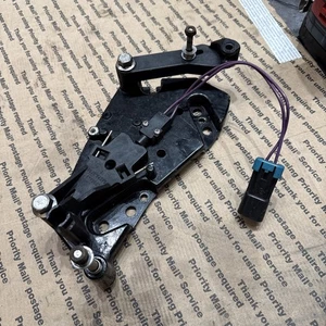 Mercruiser shifter plate - Foto 1 di 8