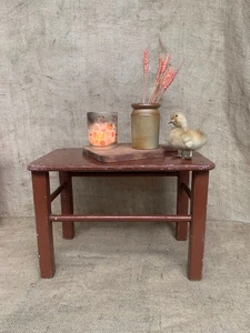 Vintage Small Painted Table / Plant Stand - Picture 1 of 5