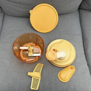 TUPPERWARE D130 QUICK-CHEF Küchenmaschine Zerkleinerer Rühren Schneiden f. neu - Bild 1 von 3