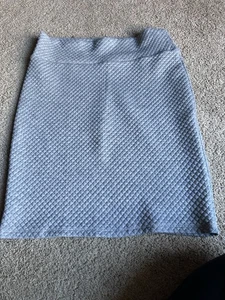 Lularoe quilted pencil skirt size extra large solid gray 🩶 - Picture 1 of 6