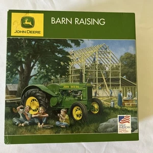 Rompecabezas de sierra caladora John Deere 2012 "Barn Raising" 1000 piezas usado - Imagen 1 de 6