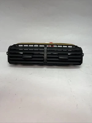 Honda Element 2003-2006 tablero central aire acondicionado ventilaciones por encima de la radio doble aire acondicionado OEM Foto 1 de 4