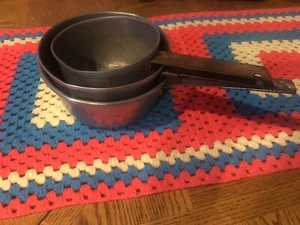 Lot of 3 VINTAGE Aluminum Sauce Pans - 1 WEAR-EVER 2032, 1 PREMIER QUALITY+1 Unk - Picture 1 of 23