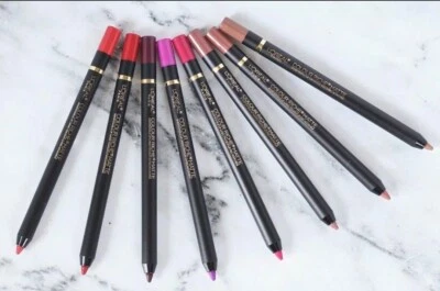 Loreal Colour Riche Matte Lip Liner Ultra Creamy Glide 114 In-Matte-Uated - Image 1 of 2