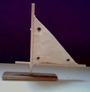 Driftwood boat - Picture 1 of 3