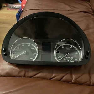 Mercedes Vito Tacho Instrumentencluster 2011 2.1 Diesel W639 A6394465821 - Bild 1 von 7
