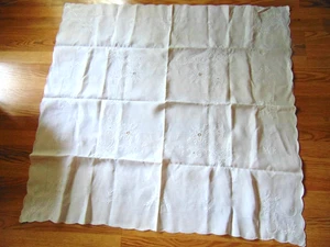 White Linen Tablecloth 42" Square Embroidered Designs & Scalloped Edges - Picture 1 of 6