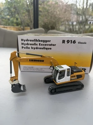 Liebherr 916 Excavator Model 1/50 - Image 1 of 2