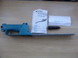 Makita Cordless Hedge trimmer 300mm UH3000D Never Used
