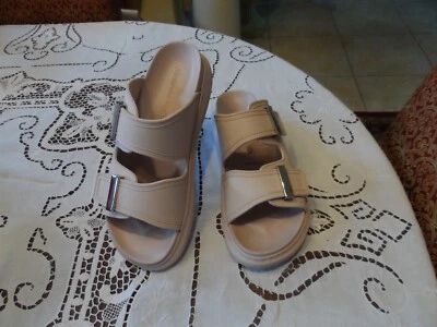 Alexander McQueen Light Pink Rubber Slide Sandals Size 39B - Image 1 of 4