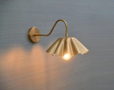 Lámpara de Pared Artesanal - Aplique de Pared Latón Mediados de Siglo Moderno Aplique de Pared Luz Foto 1 de 4