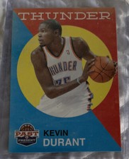 2011-12 (THUNDER) Panini Past and Present #118 Kevin Durant