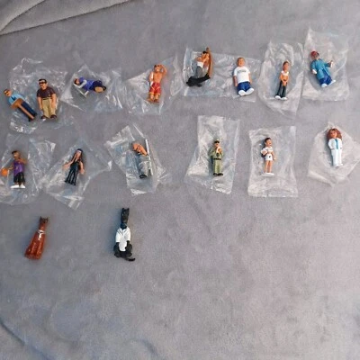 Lote De 16 Figuras Homies De Colección + 2004 Homies Póster Figuras Raras Perro Libra Foto 1 de 4