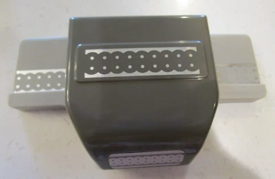 STAMPIN UP PUNCH BORDER DOTTED SCALLOP RIBBON NEW IN PACKAGE - Image 1 of 4