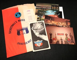 Vintage 1970's Basketball Hall Of Fame Souvenir Lot - Springfield, Mass. - Picture 1 of 7