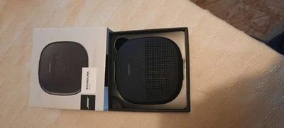 Bose SoundLink Micro Tragbares Lautsprechersystem - Schwarz (783342-0100) - Bild 1 von 4