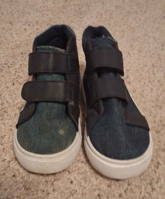 Swiggles Dinosaur Toddler Shoe Size 8 - Image 1 of 4