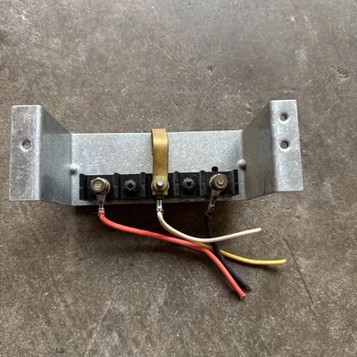 We04x0168 - Image 1 of 2