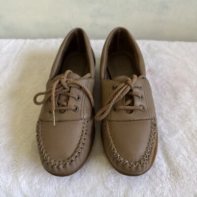 vintage shoes women size 6.5 - Image 1 of 4