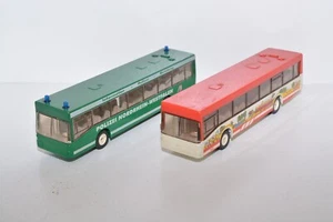 39 2x LOTTO AUTO MERCEDES-BENZ AUTOBUS DI LINEA POLIZIA GAS NATURALE 1:55 SIKU senza scatola originale - Foto 1 di 6