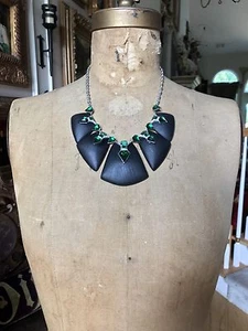 ALEXIS BITTAR Art Deco Black Lucite Pedals Green Turmaline Necklace - Bild 1 von 12
