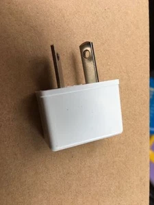 ADAPTER KONVERTER REISESTECKER AUS STECKDOSE USA/ITALIEN EU STECKER AUSTRALIEN - Bild 1 von 3