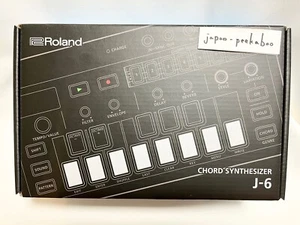 Roland J-6 Compact Chord Synthesizer - Picture 1 of 6