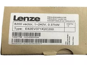 E82EV371K2C200 Inverter di frequenza vettoriale LENZE 8200 nuovo sigillato E82EV371K2C200 - Foto 1 di 2