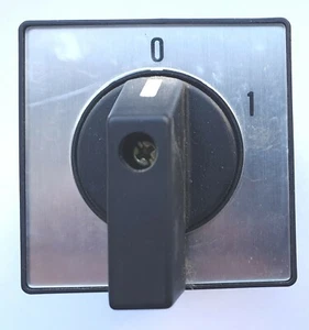 Schalter für Schaltschrankeinbau, Ein – Aus, Fabrikat Siemens - Bild 1 von 5