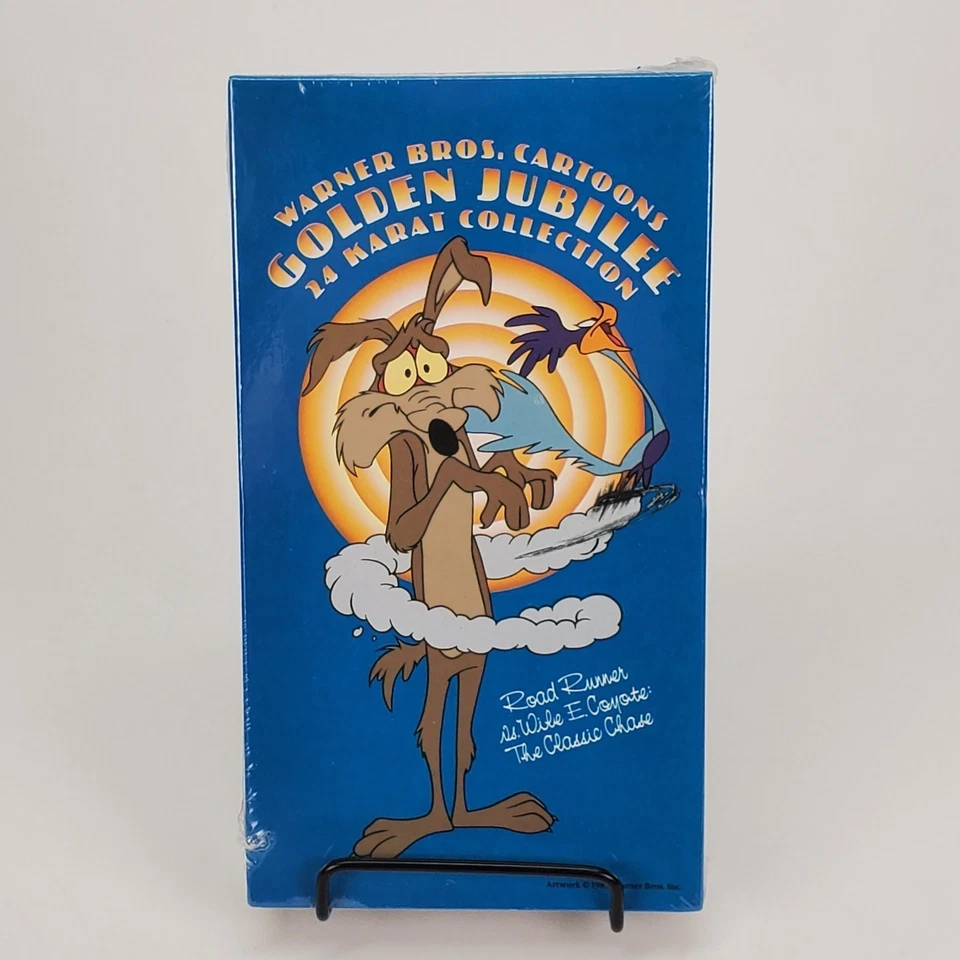 Warner Bros. Cartoons Golden Jubilee 24 Karat Collection - Road Runner Vs. Wile E. Coyote: the Classic Chase (VHS, 1990)