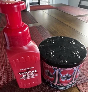 Bath and body works candle / hand soap 3 wick set  bundle  - Picture 1 of 5