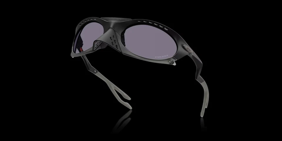 Gafas de sol Oakley Plantaris negras mate con Prizm Gre G1N con etiquetas MARCA Foto 1 de 4