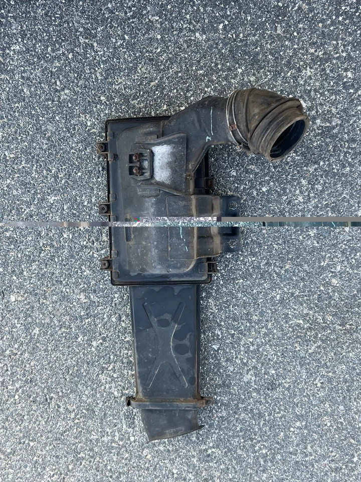 1975-78 Datsun 280Z , Air Cleaner Housing / Filer Housing Foto 1 de 2