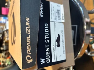 PEARL iZUMi Quest Studio Cycling Shoe - Women's Size EU 39 US 8 Black - Picture 1 of 2