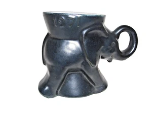 FRANKOMA POTTERY REPUBLICAN ELEPHANT 1971 BLACK SATIN GLAZE MUG CUP GOP - Picture 1 of 2