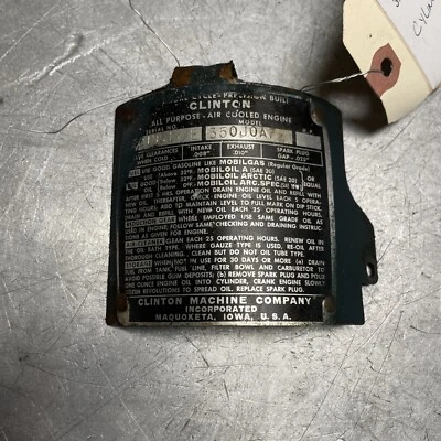 OEM GOOD USED 3HP CLINTON HORIZONTAL ENGINE 350JOAF CYLINDER COVER PLATE - Image 1 of 2