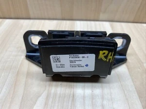 TESLA MODEL X DOOR LATCH STRIKER FALCON 2016 2017 2018 2019 1033836-00-C OEM - Picture 1 of 4