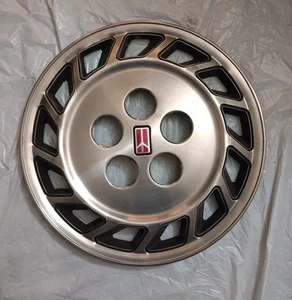 OLDS CIERA 14" OE WHEEL COVER 1992-1994 10180809  NO LUG COVERS (DAMAGE) - Picture 1 of 6