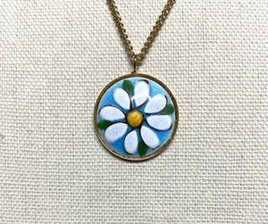 Vtg Guilloche Enamel Pendant Necklace- White Daisy on Blue- 24" chain - Picture 1 of 5