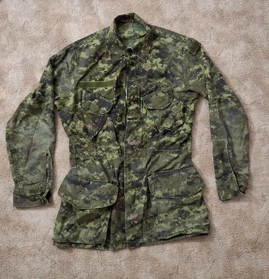 Canadian Army CAF Lightweight Combat Coat CADPAT Jacket Sz 7336 FAIR CONDITION - Image 1 of 3
