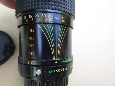 SEARS For Olympus OM 70-210mm f/4 Auto Zoom Multi Coated Macro One Touch - Image 1 of 4