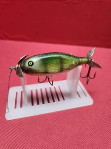 Señuelo de pesca de madera vintage Pflueger Scoop Minnow herido raro 3 hojas verde Prc - Imagen 1 de 17