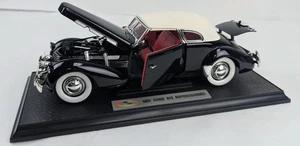 Signature Models - 1937 Cord 812 Supercharged - 1:18 Die-Cast Model - Black - Picture 1 of 13