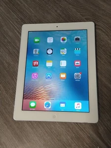 Apple iPad 3rd Gen (A1416) 16GB Wi-Fi Only - 9.7" - White - Picture 1 of 9