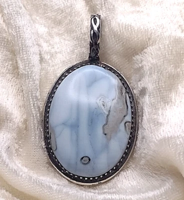 Colgante de plata de ley de ópalo azul ovalado de 20x30 mm hecho en EE. UU. Nuevo Foto 1 de 2
