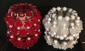 2 Hand Made Safety Pin Bead Candle Holders with Glass Inserts and Votive Candles - Imagen 1 de 3