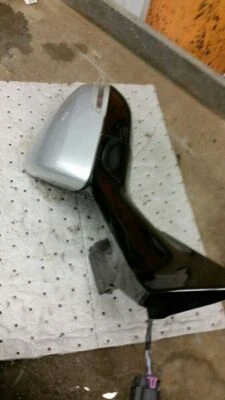 Espejo retrovisor derecho usado se adapta a: Chevrolet Sonic Power 2012 grado C derecho Foto 1 de 4