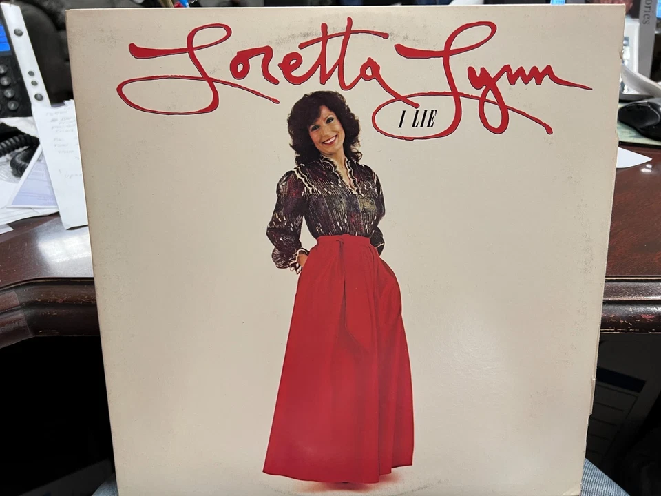Loretta Lynn - I Lie - MCA 80s Country LP