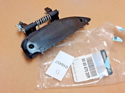 Manija de puerta exterior delantera derecha Dacia Sandero MK2 2013-2021 806067028R genuina nueva Foto 1 de 4