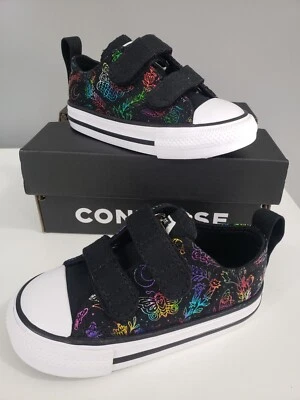 NUEVO RARO Bebé 5 Niño Pequeño Converse CTAS Buey Mariposa Luna Arco Iris Halloween Polilla Foto 1 de 4